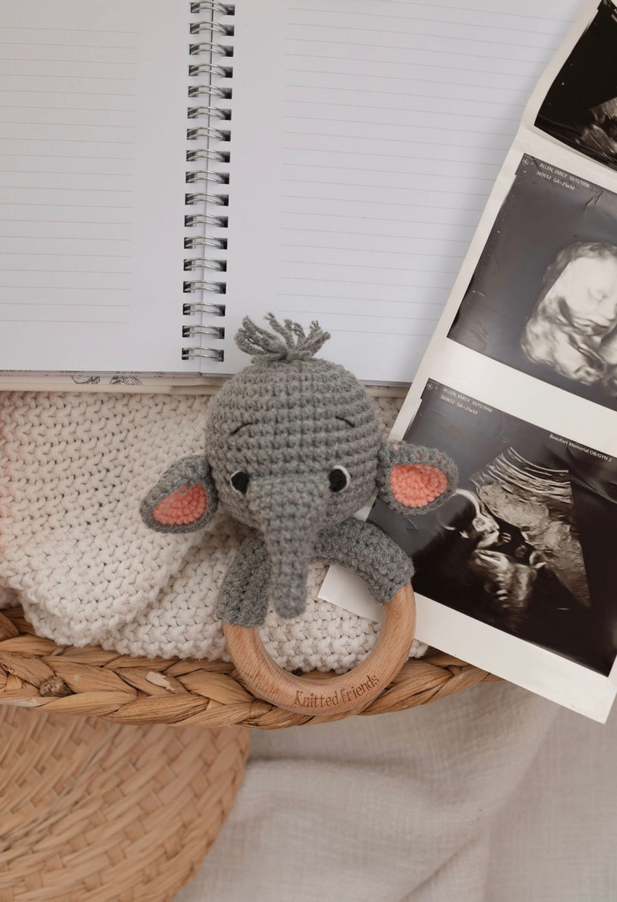 BABY ANNOUCMENTS